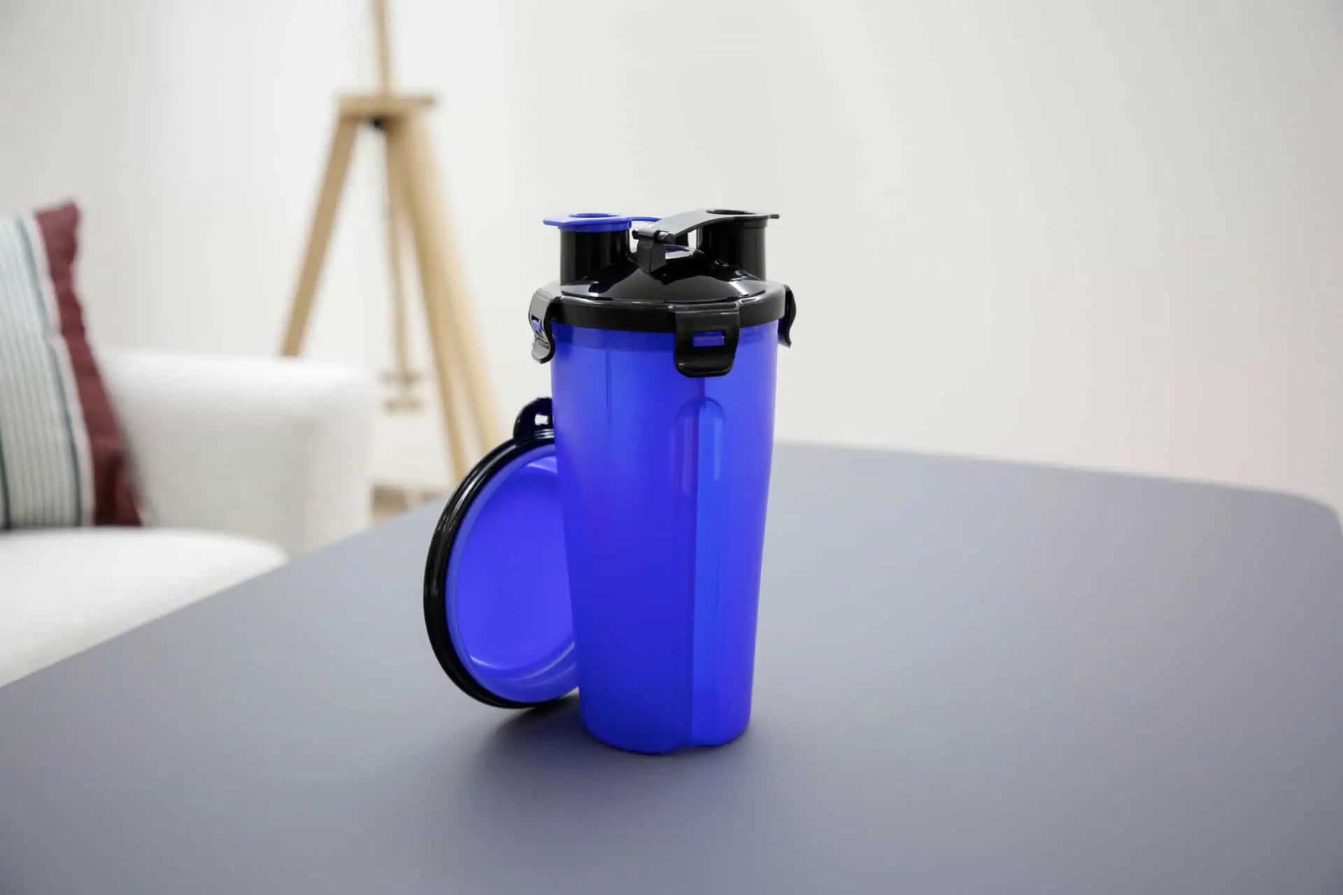 Futter- und Wasserbehälter 2x350 ml inkl. Reisenapf blau